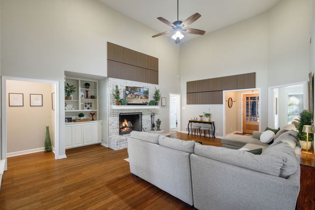 9 Rolling Hills Circle, Denton, TX 76205