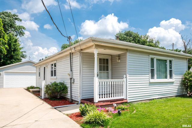 102 E EDEN Street, East Peoria, IL 61611