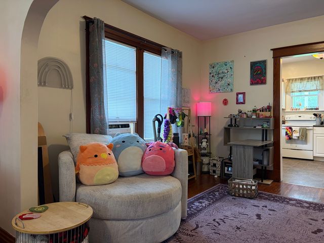 911 Clement Street, Joliet, IL 60435