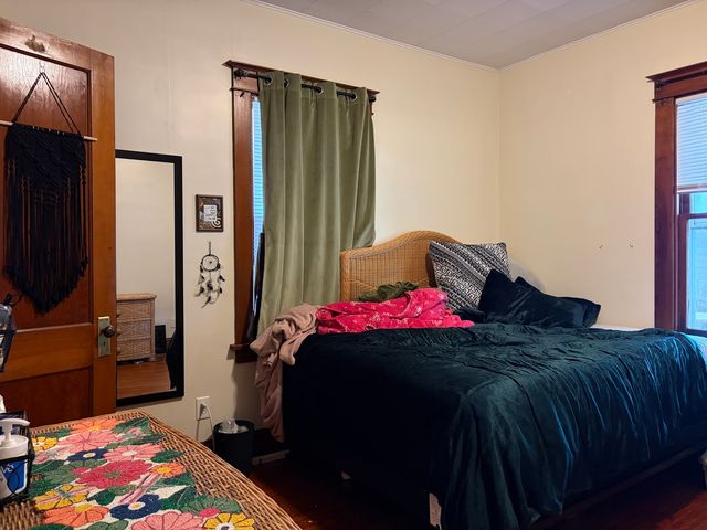 911 Clement Street, Joliet, IL 60435