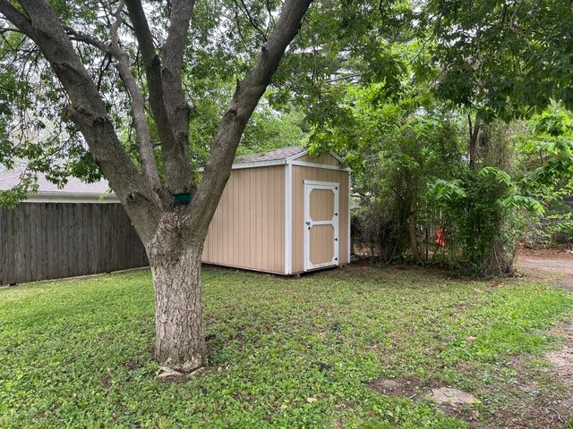 911 Clement Street, Joliet, IL 60435