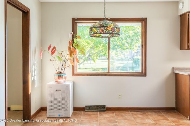 2520 Forest Road, Lansing, MI 48910