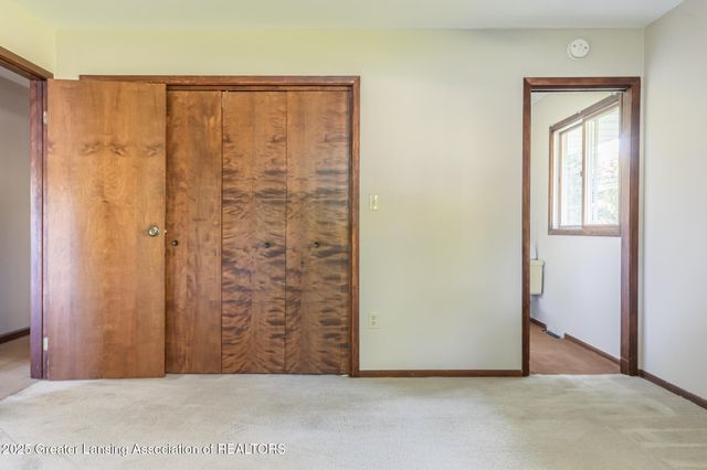 2520 Forest Road, Lansing, MI 48910