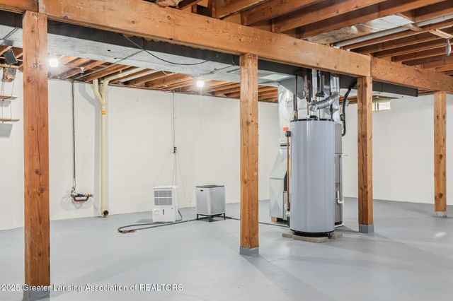 2520 Forest Road, Lansing, MI 48910