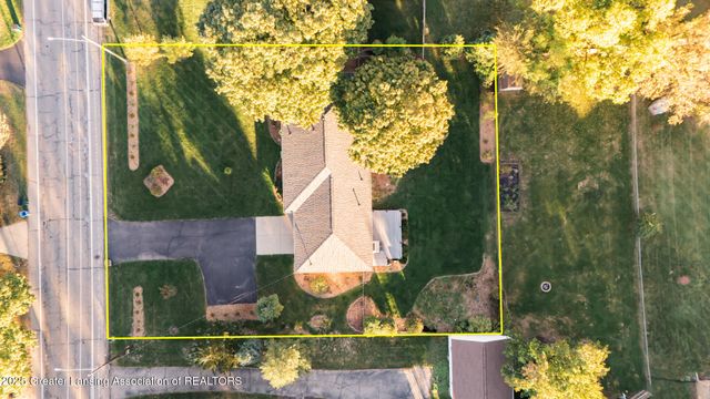 2520 Forest Road, Lansing, MI 48910