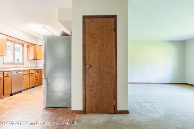 2520 Forest Road, Lansing, MI 48910