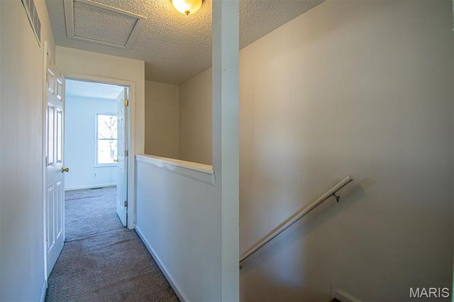 689 BOCA RATON Drive B, St Peters, MO 63376