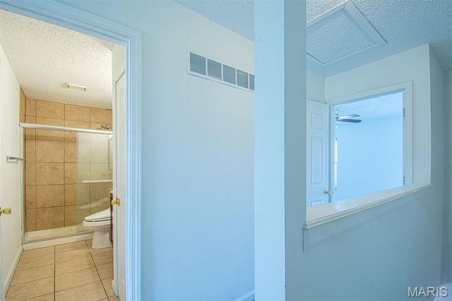 689 BOCA RATON Drive B, St Peters, MO 63376