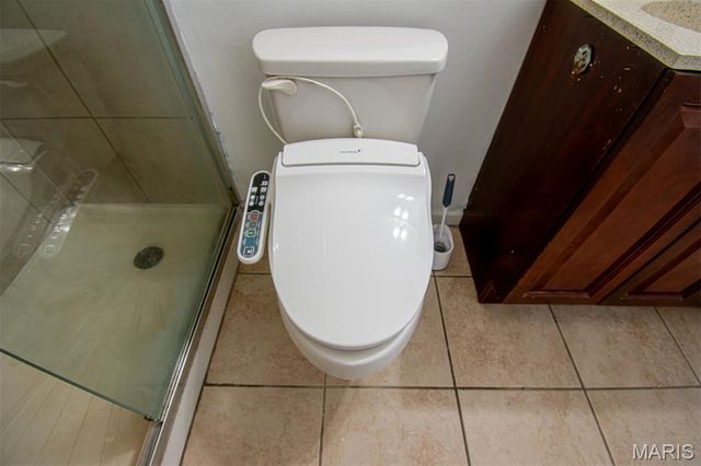 689 BOCA RATON Drive B, St Peters, MO 63376