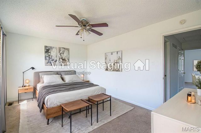 689 BOCA RATON Drive B, St Peters, MO 63376