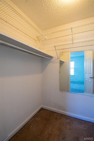 689 BOCA RATON Drive B, St Peters, MO 63376