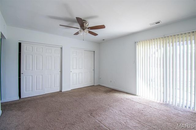 689 BOCA RATON Drive B, St Peters, MO 63376