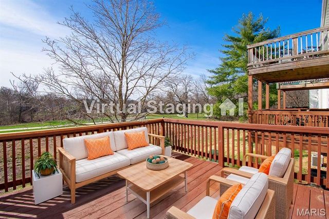 689 BOCA RATON Drive B, St Peters, MO 63376