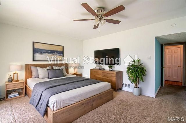 689 BOCA RATON Drive B, St Peters, MO 63376