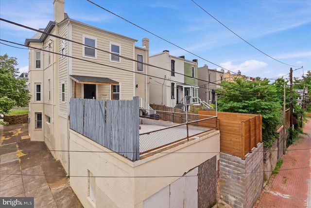 4142 7TH ST NW, Washington, DC 20011