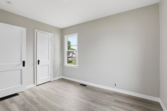 2306 E Nora Ave, Spokane, WA 99207