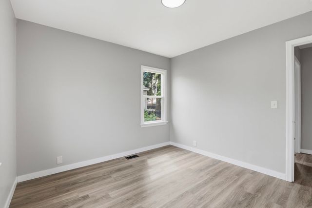 2306 E Nora Ave, Spokane, WA 99207