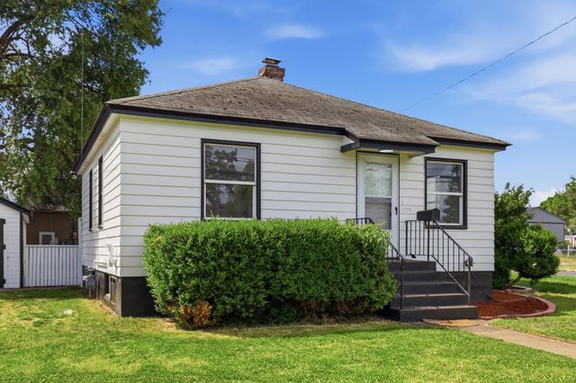 2306 E Nora Ave, Spokane, WA 99207