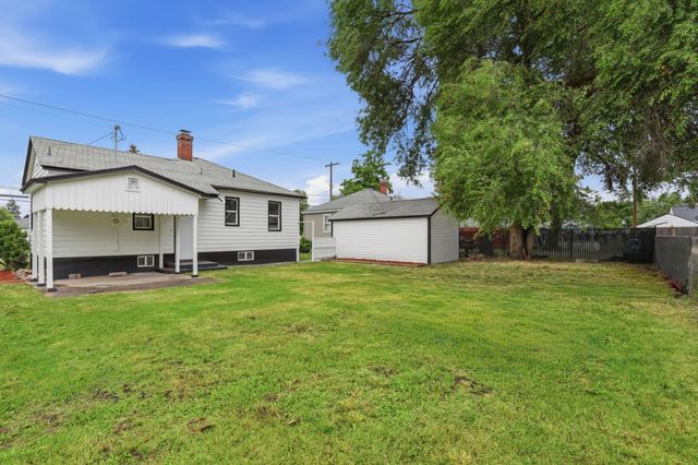 2306 E Nora Ave, Spokane, WA 99207