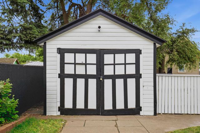 2306 E Nora Ave, Spokane, WA 99207