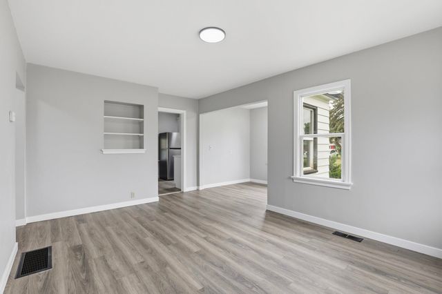 2306 E Nora Ave, Spokane, WA 99207