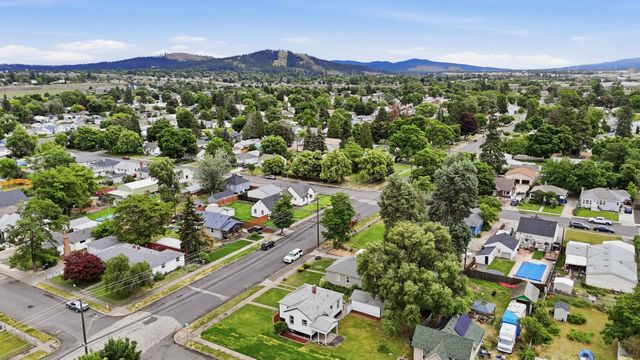 2306 E Nora Ave, Spokane, WA 99207