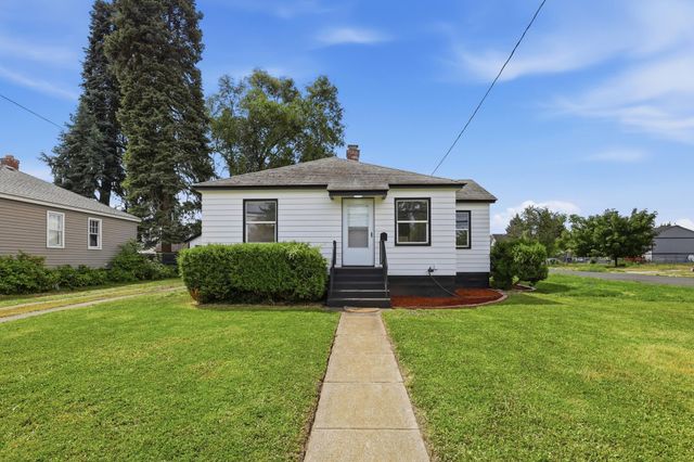 2306 E Nora Ave, Spokane, WA 99207