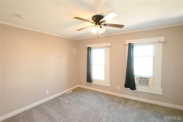 209 W Madison Avenue, Owensville, MO 65066