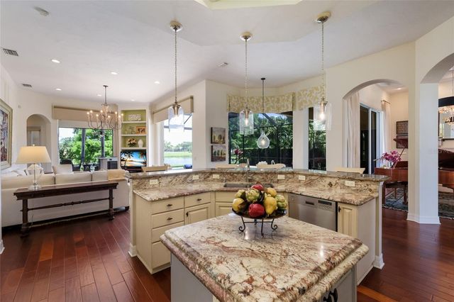7207 ASHLAND GLEN, Lakewood Ranch, FL 34202
