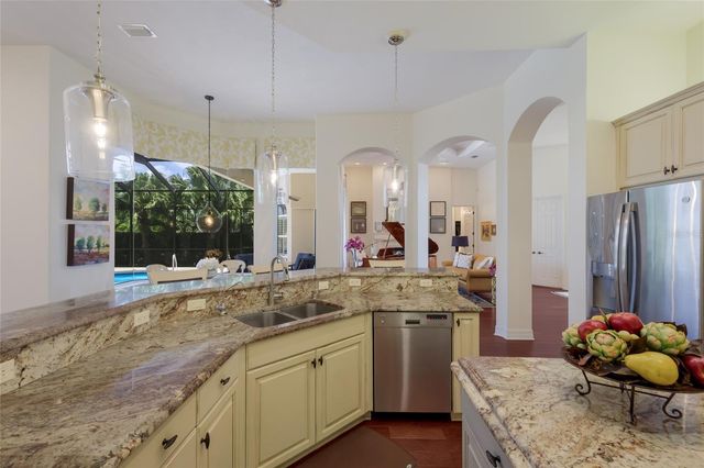 7207 ASHLAND GLEN, Lakewood Ranch, FL 34202
