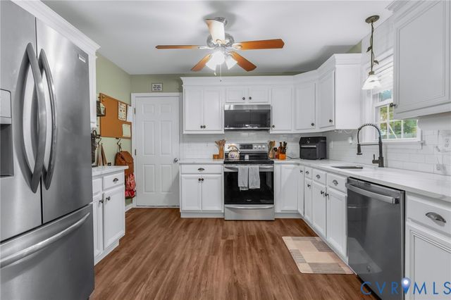 6013 Summerhouse Ct, Midlothian, VA 23112