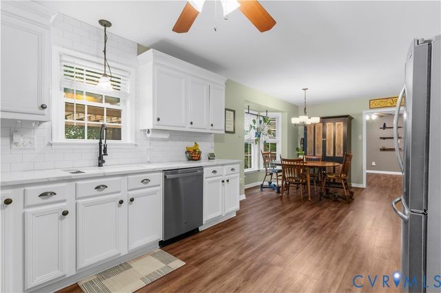 6013 Summerhouse Ct, Midlothian, VA 23112
