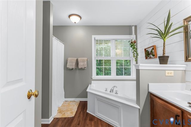 6013 Summerhouse Ct, Midlothian, VA 23112