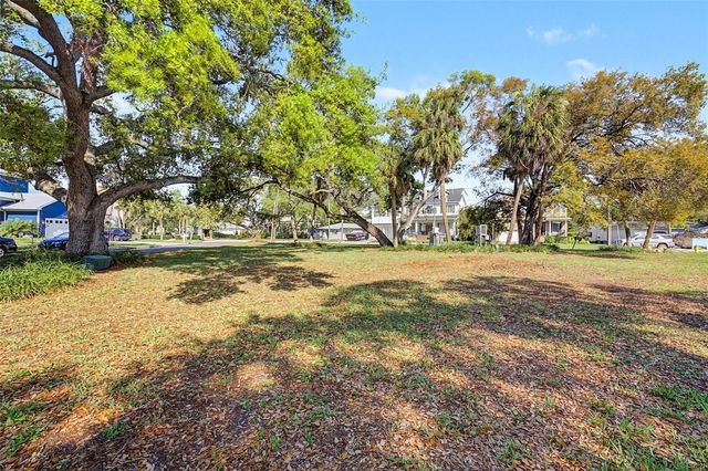 4811 S SUNSET BOULEVARD, Tampa, FL 33629