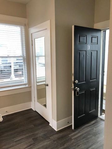 1902 Nueces ST E, Austin, TX 78705