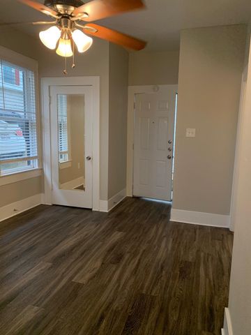 1902 Nueces ST E, Austin, TX 78705