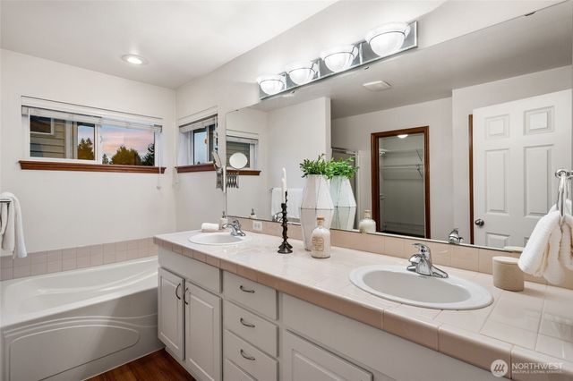 14027 SE 281st Street, Kent, WA 98042