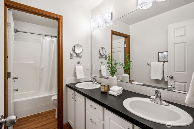 14027 SE 281st Street, Kent, WA 98042