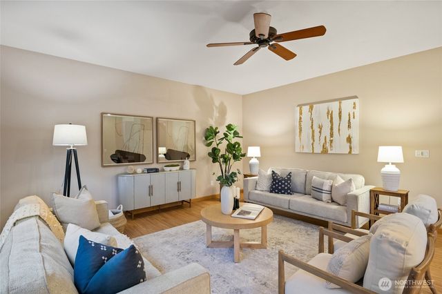 14027 SE 281st Street, Kent, WA 98042