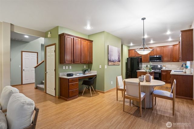 14027 SE 281st Street, Kent, WA 98042