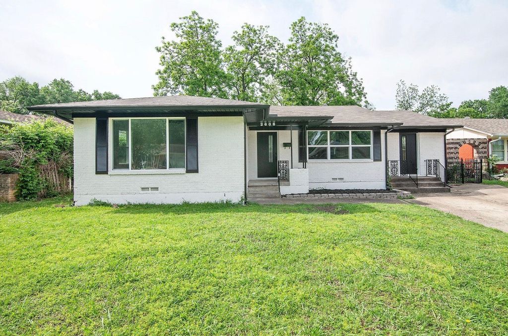 2608 Lockhart Avenue, Dallas, TX 75228
