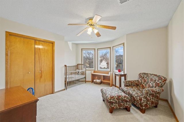 1383 S Hunter Drive, Olathe, KS 66062