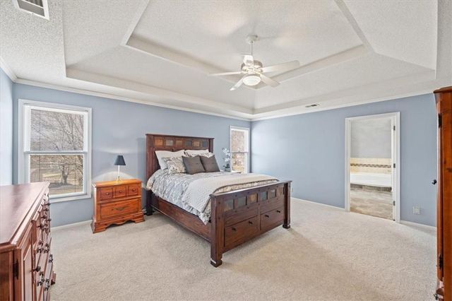 1383 S Hunter Drive, Olathe, KS 66062