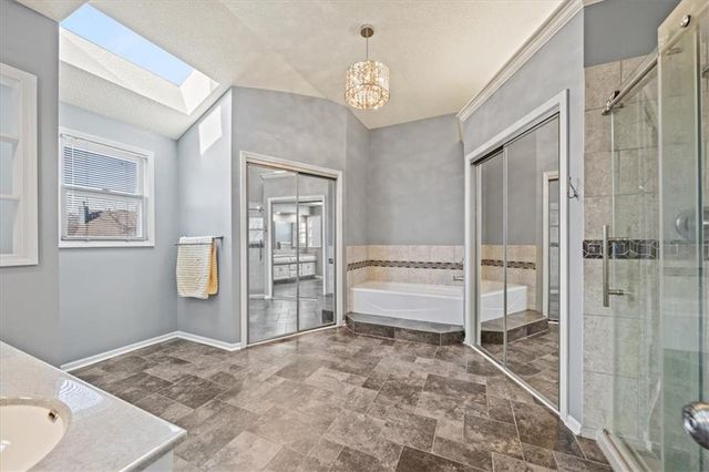 1383 S Hunter Drive, Olathe, KS 66062