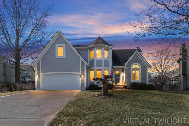 1383 S Hunter Drive, Olathe, KS 66062