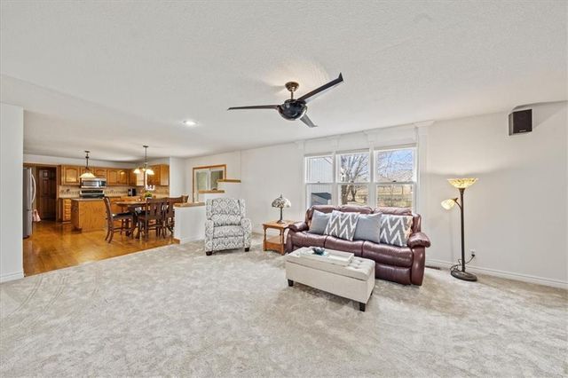 1383 S Hunter Drive, Olathe, KS 66062