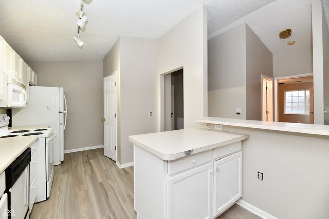 209 Faulkner Court 205, Carmel, IN 46032