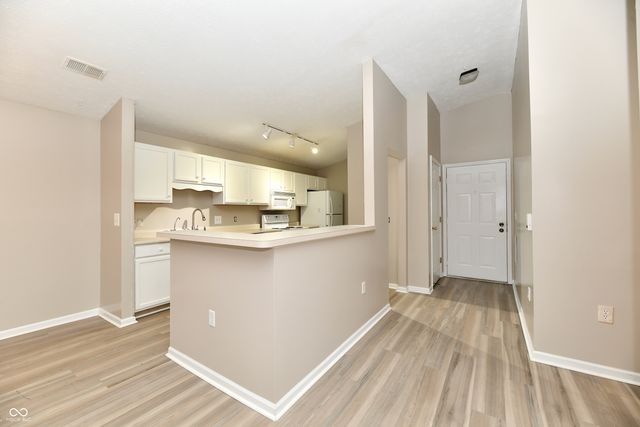 209 Faulkner Court 205, Carmel, IN 46032