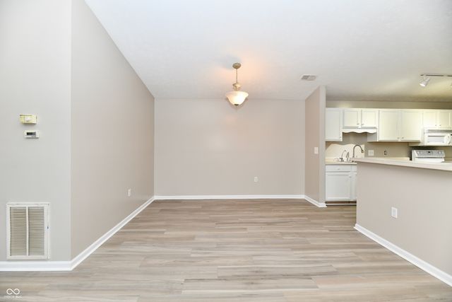 209 Faulkner Court 205, Carmel, IN 46032