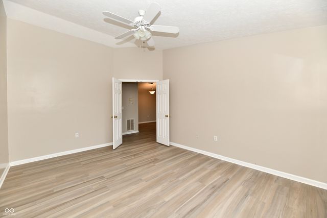 209 Faulkner Court 205, Carmel, IN 46032